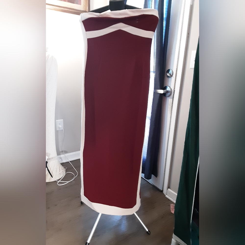 NWOT WOMEN'S BURGUNDY STRAPLESS MAXI DRESS SIZE XL